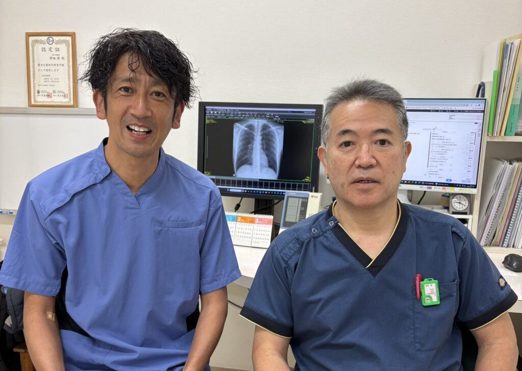 つばたクリニック院長津畑修先生と一緒に撮影